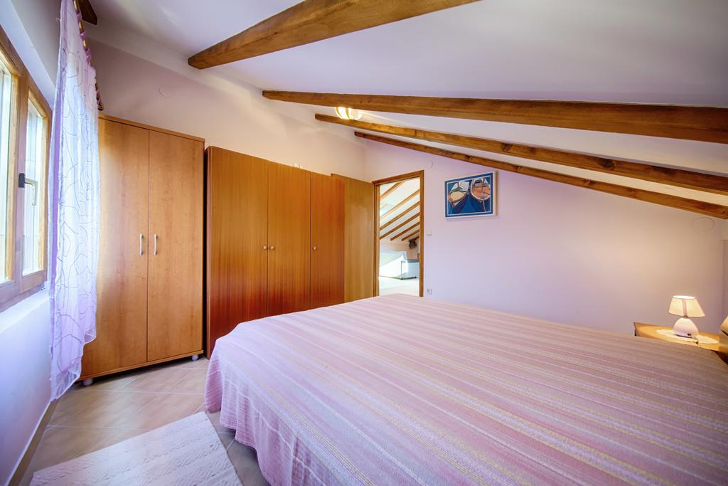 Apartments Pol Murvu Vis Kültér fotó